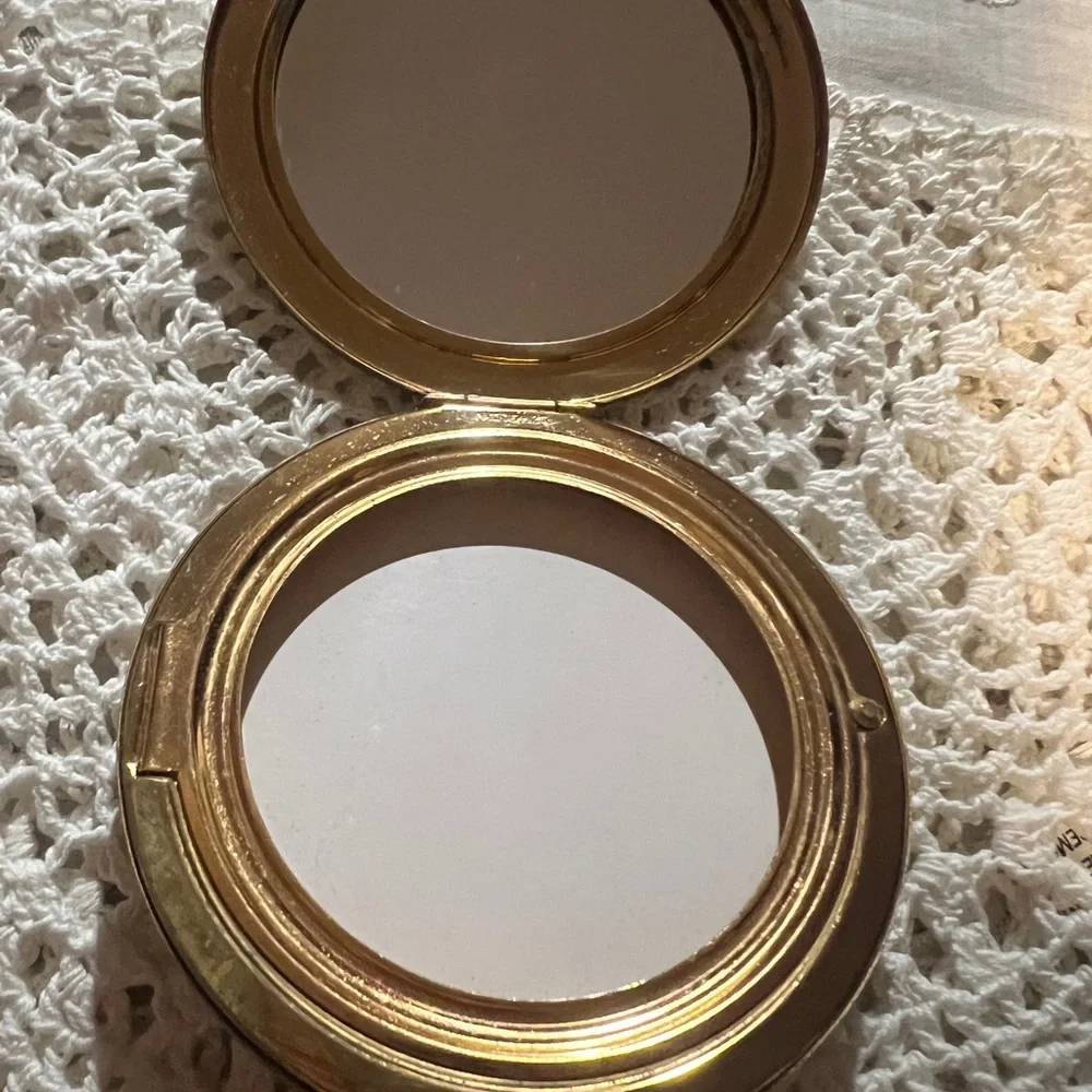 Stratton Compact Vintage Ladybug Accessory